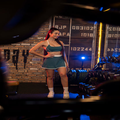 Conjunto de set verde oscuro falda